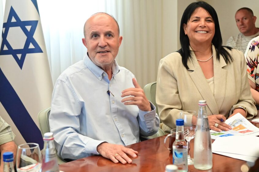 יחיאל לסרי ויהודית ביטון. צילום: אורי קריספין