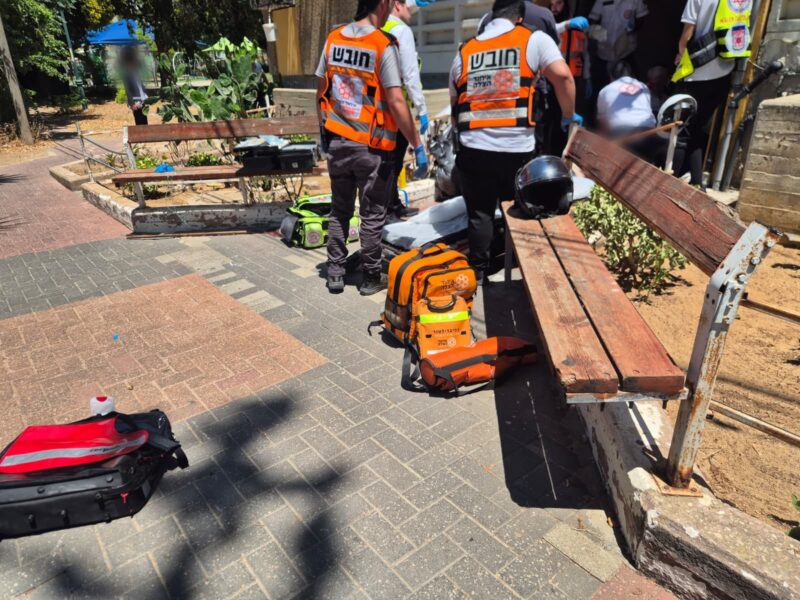 זירת האירוע ברחוב הפלמ"ח. צילום: איחוד הצלה