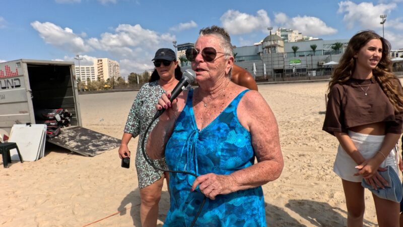 תחרות גלישה לזכר איתי מור ז"ל. צילום: אבי רוקח, העמותה לקידום הגלישה באשדוד