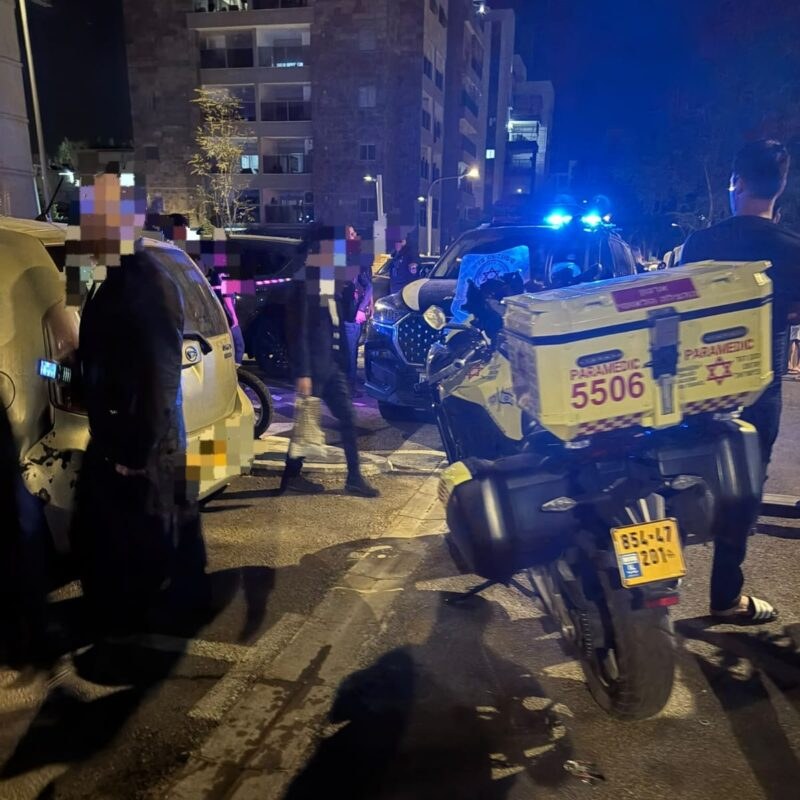 ניסיון רצח באשדוד: צפר לקורקינט חשמלי ונדקר לעיני מצלמות האבטחה