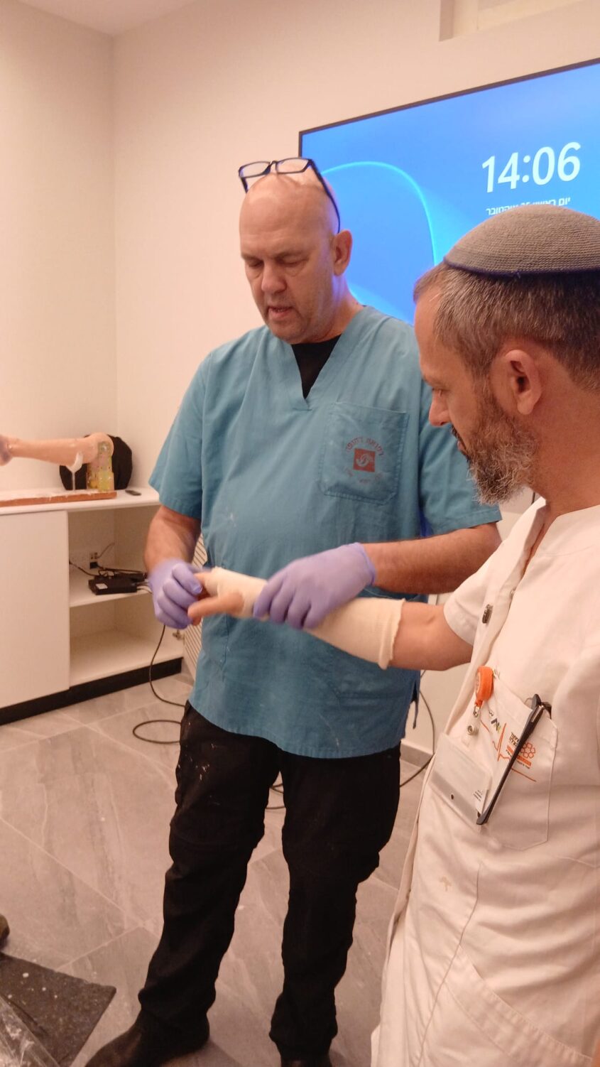 הכשרת מתנדבי איחוד הצלה באסותא אשדוד