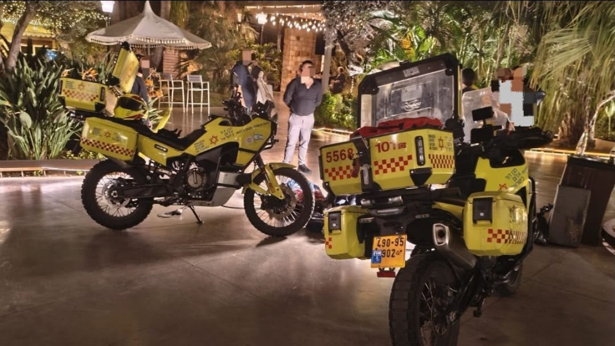 זירת האירוע באולם השמחות בצומת כנות. צילום: מד"א
